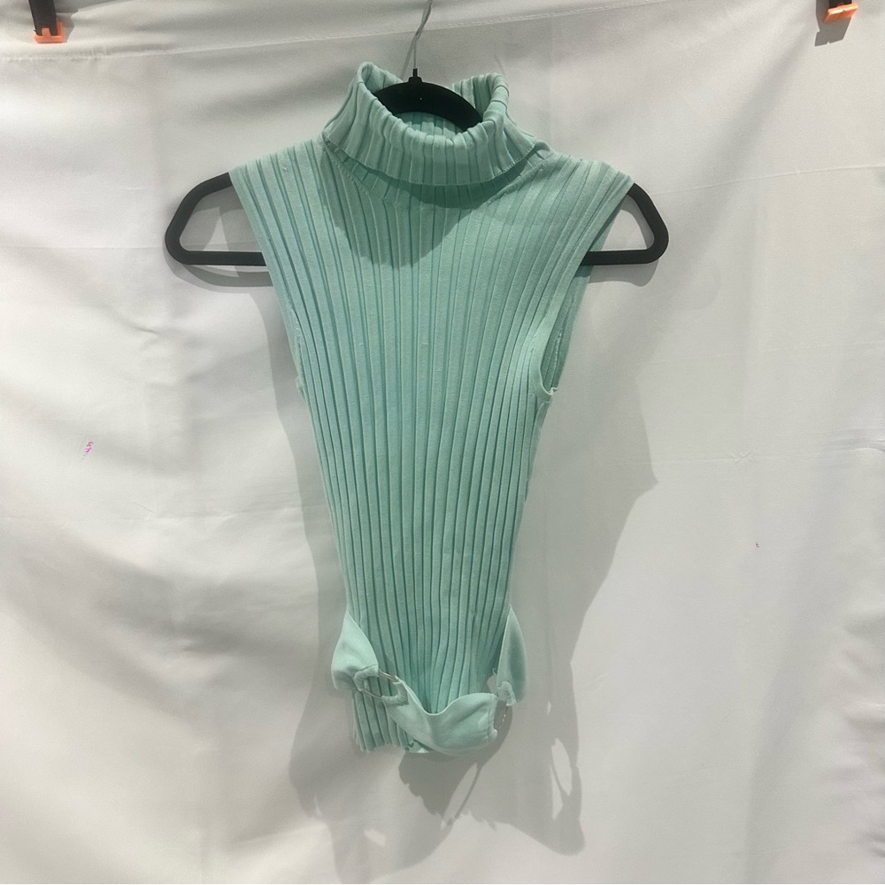 Tracy M Mint Ribbed Silk Sleeveless Turtleneck Top w/ Belt